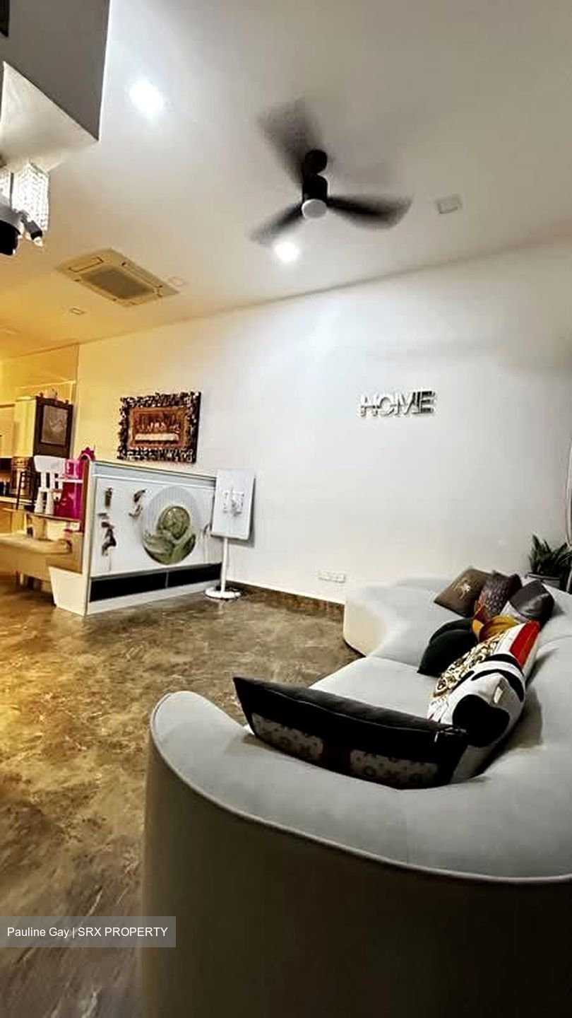 Poh Huat Road (D19), Terrace #590294401